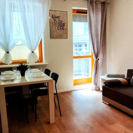 Apartament 4 Os Pomorzany Apartament *